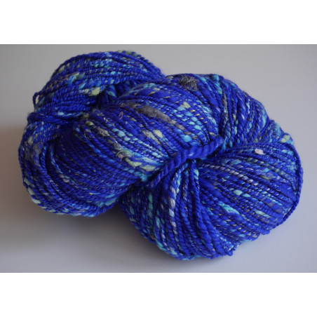 écheveau de laine mérinos et soie filé à la main