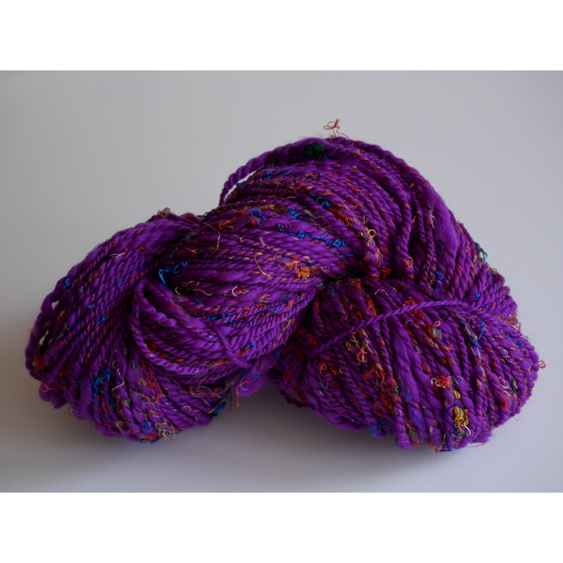 écheveau de laine mérinos et soie filé à la main